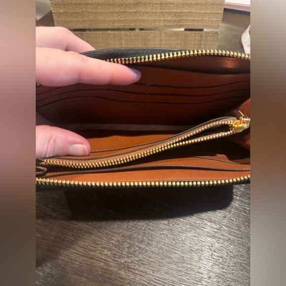 Kate Spade Black and Gray Patterned Wallet - Picture 5 of 9